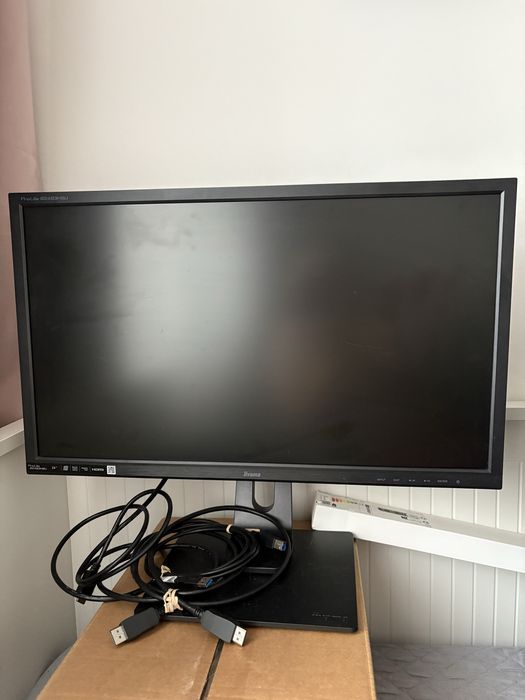 Monitor Ilyama 24 cale