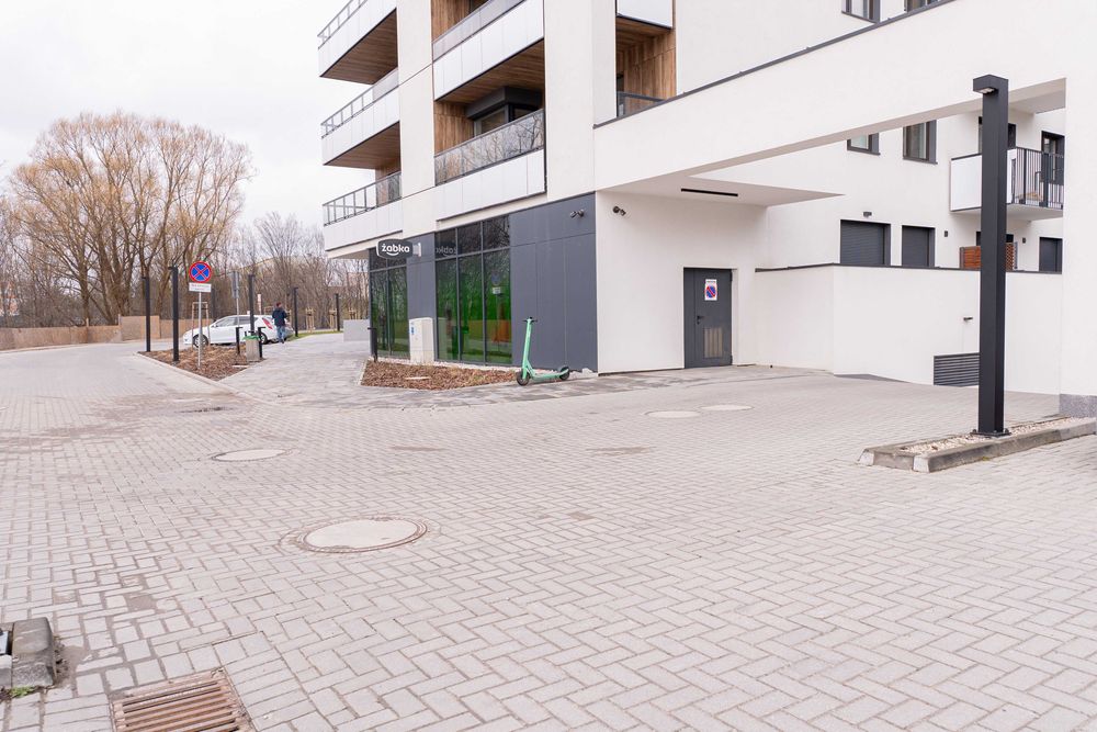 Do wynajęcia miejsce postojowe w garażu