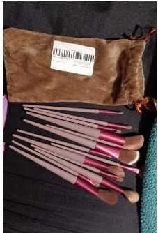 Nowy zestaw 13 pędzelkow dla perfekcyjnego makijażu