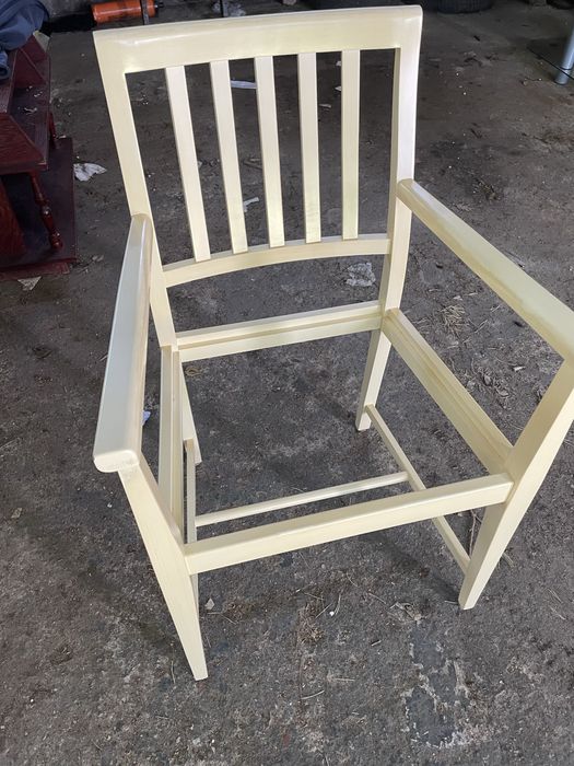 Stół+8 krzeseł (lite drewno)