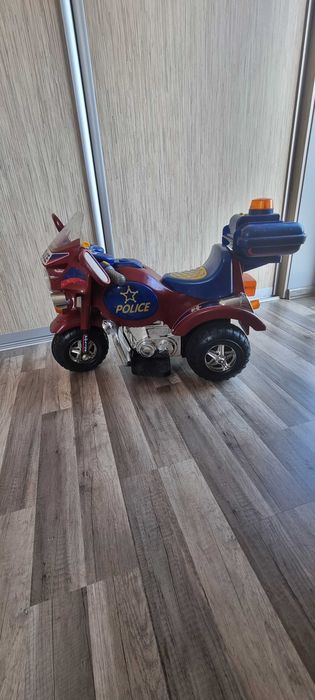 Skuter dziecięcy na akumulator