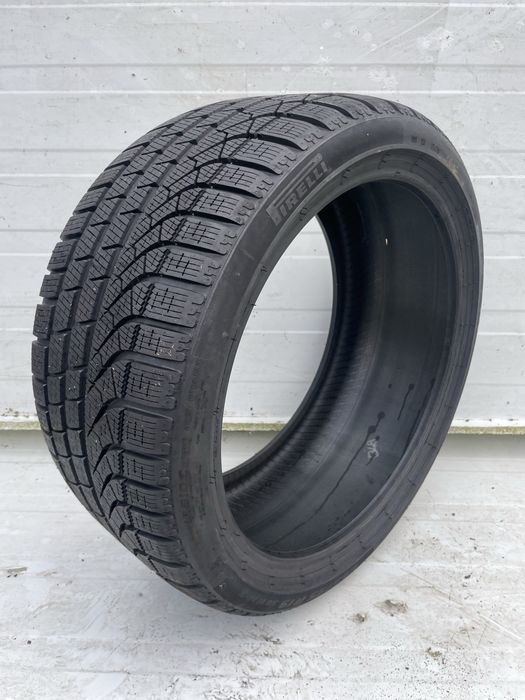 2xPirelli P Zero winter 265/35R19 2023rok