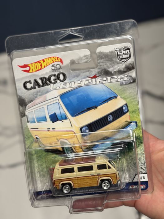 Hot Wheels Premium Cargo Carriers Volkswagen Sunagon T3 2018 seria