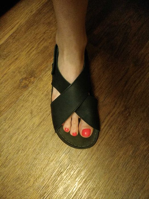 Сандали кожанные