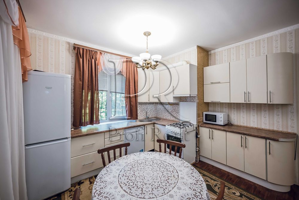 Продаж будинку 218 кв.м. в с. Осикове / Ясногородка, Макарівський район