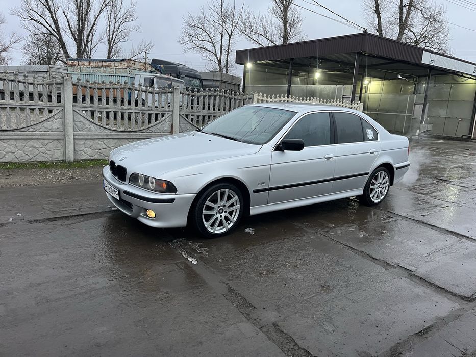 Продам BMW е39 2001 рік м57