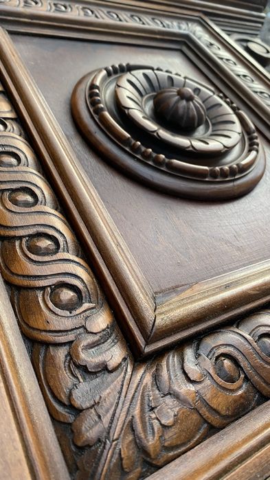 Буфет креденс антикварный на лапах, нач. 1900 г, ренессанс, из Италии