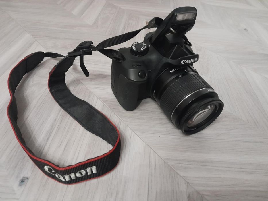 Aparat Canon EOS 4000D + dodatki