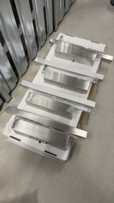 Samozamykacze szynowe Assa Abloy DC240/DC340