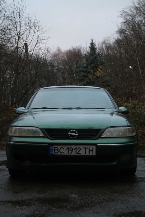 Opel vectra B 2.0