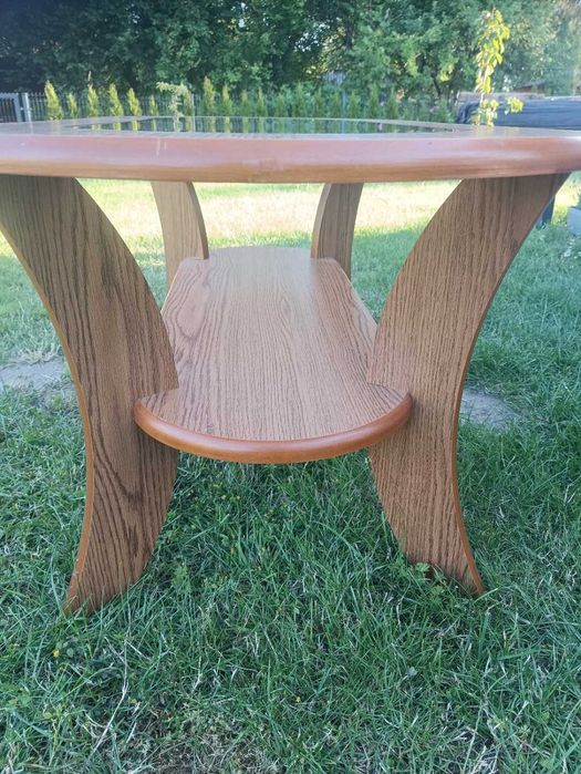 Ława owalna ze szkłem i półką do salonu, na taras lub na działkę