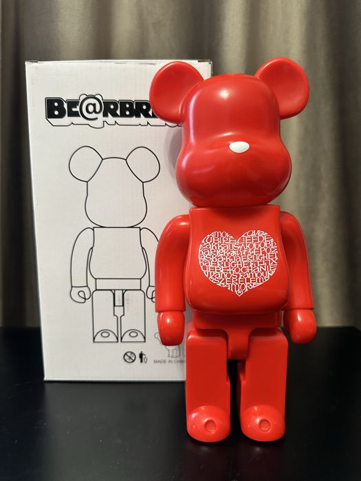 BearBrick red heart
