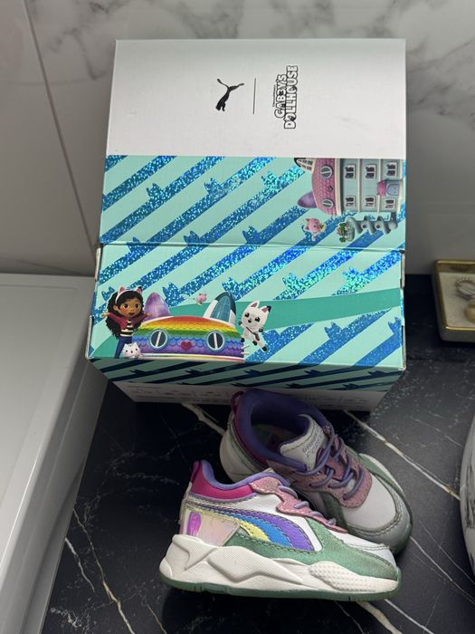 Продам кросівочки Puma для дівчинки 13 см