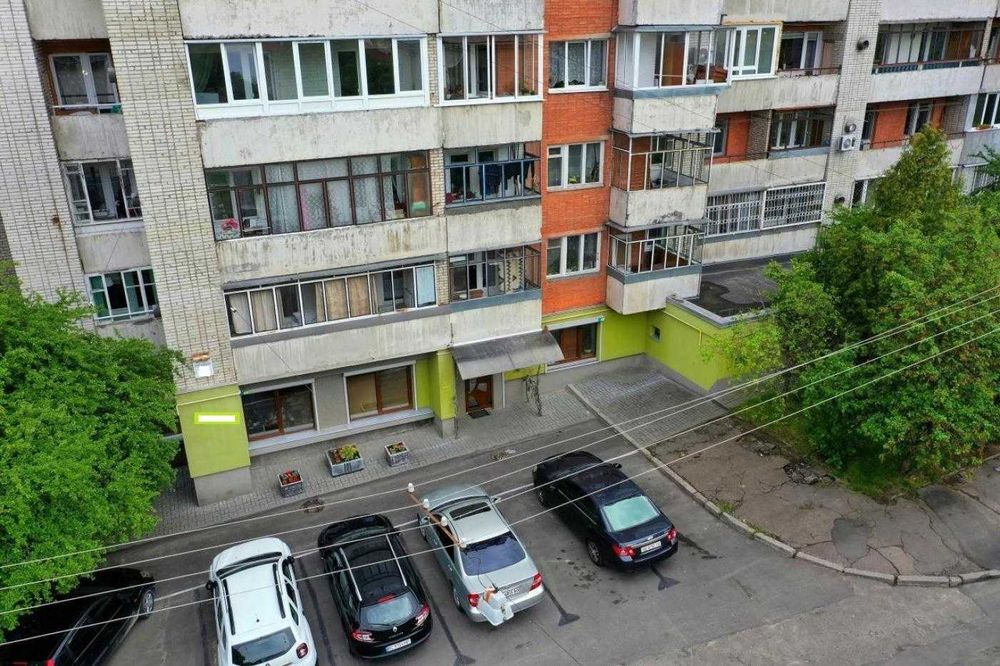 Продаж приміщення під офіс/спорт зал/салон краси
