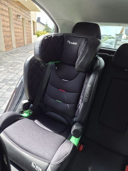 Fotelik samochodowy z isofix 15-35 kg