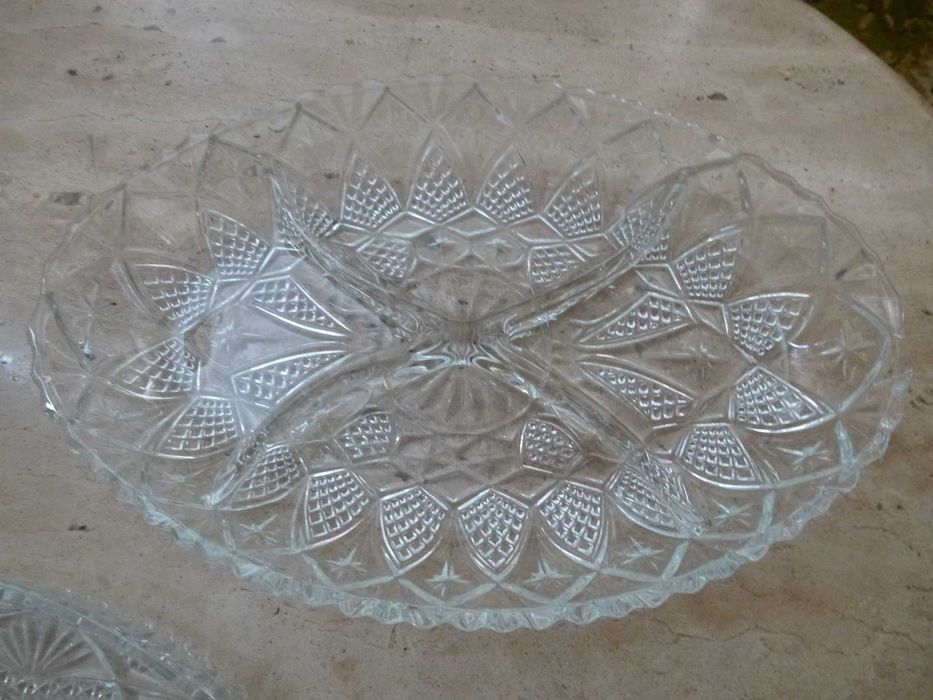 2 Glass Appetizer Plates438170052587704322