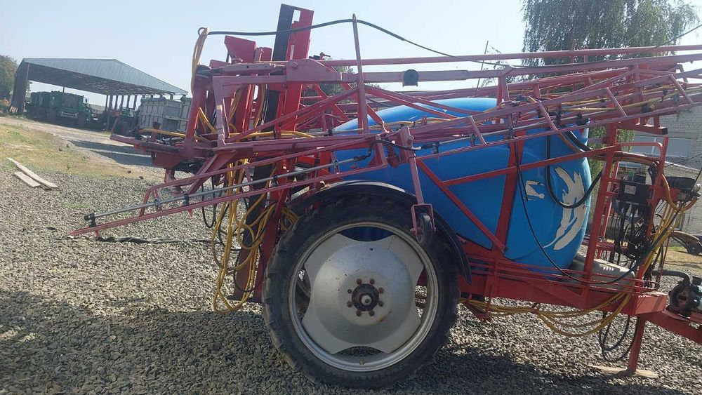 Прицепной опрыскиватель Максус ОП 3000 /24 с компьютером