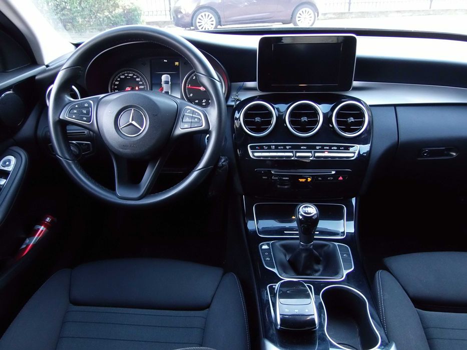 Mercedes Benz C200D bardzo ekonomiczny