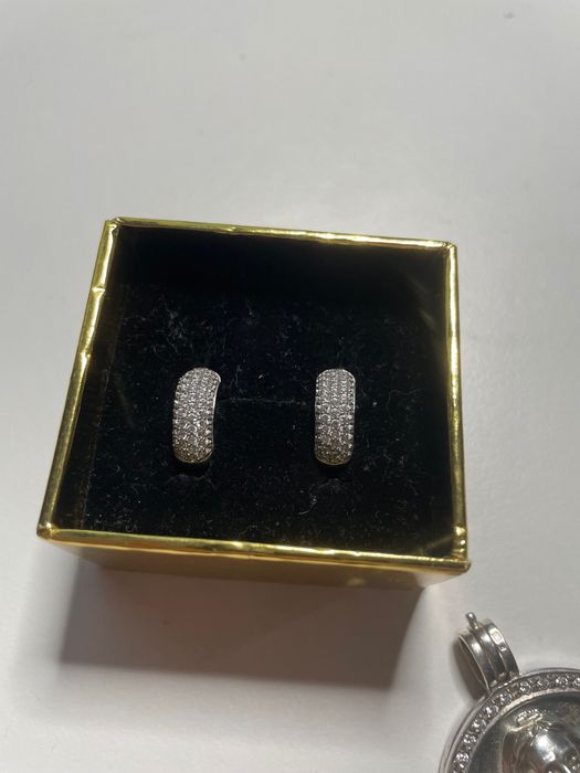 Joias de prata feitas a mão