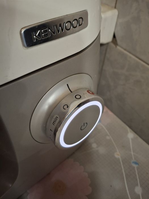 Кухонный комбайн Kenwood KVC 5000 T Chef Sense