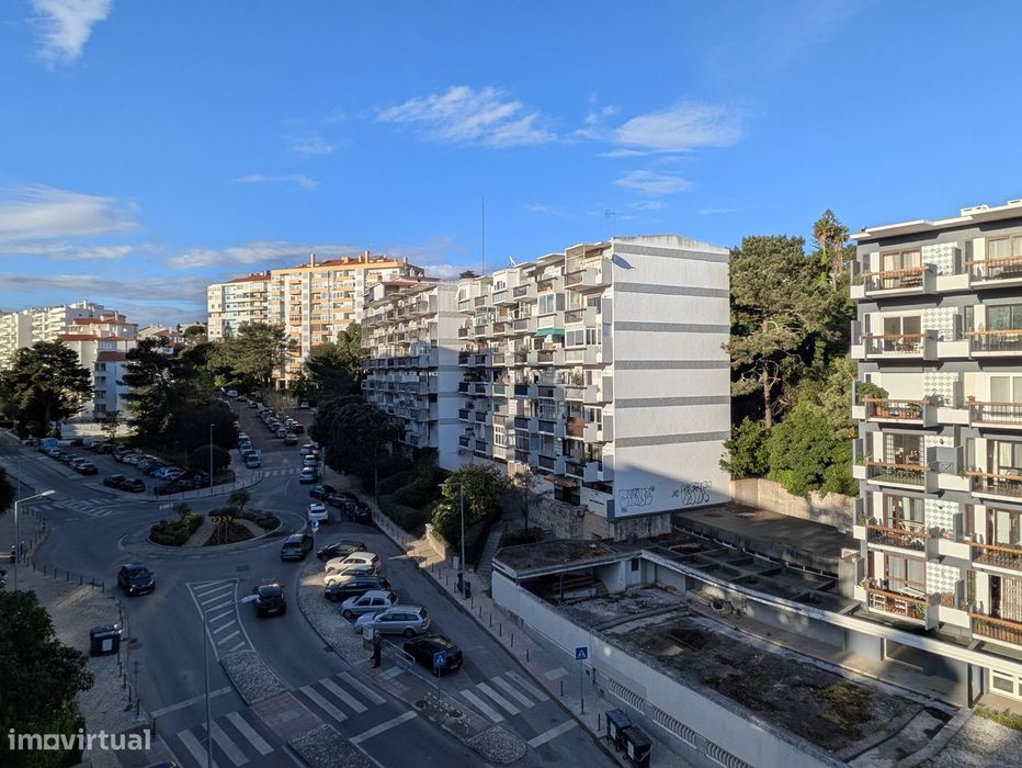 3 Bedroom Apartment – Monte Estoril – Private Condominium