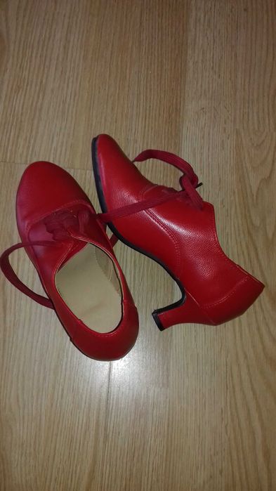 sprzedam buty do tańca