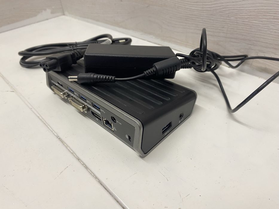 Док-станція Targus Universal USB 3.0 DOCK130 Блок живлення 19V