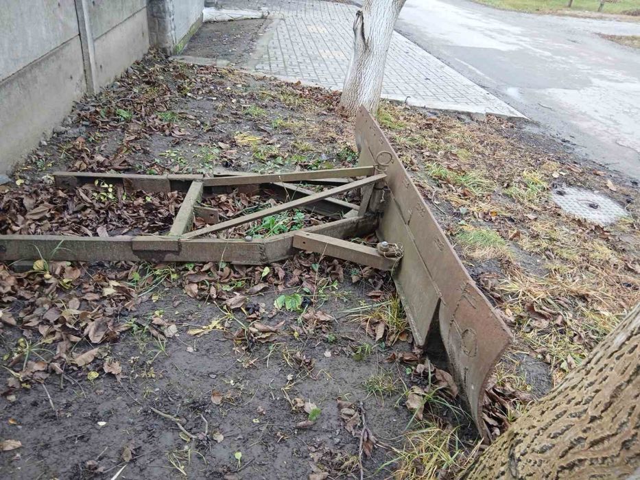 Лопата поворотна, відвал до трактора