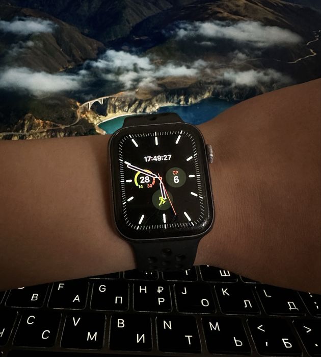 apple watch 4 44 nike - купити телефони та аксесуари - Ціна на OLX.ua