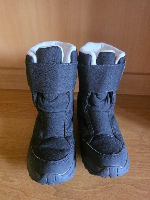 Черные зимние сапоги мальчику девочке quechua размер 37 23,5 см decathlon декатлон на липучках тракторный протектор термоботинки мембрана полусапожки