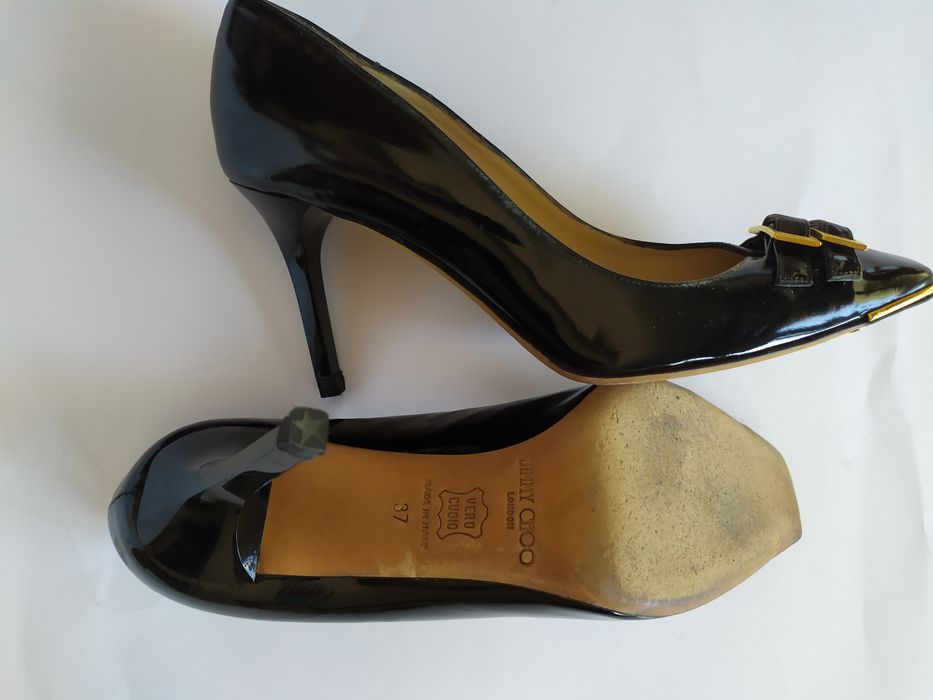 Sapatos envernizados Jimmy Choo 37