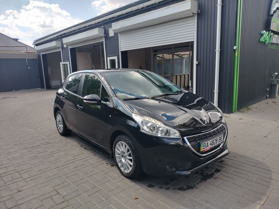 Peugeot 208 1.6hdi Офіційний