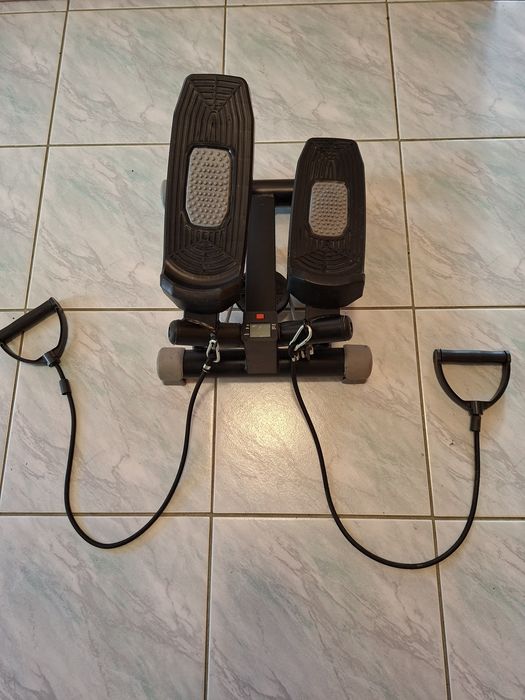 Stepper skrętny z linkami