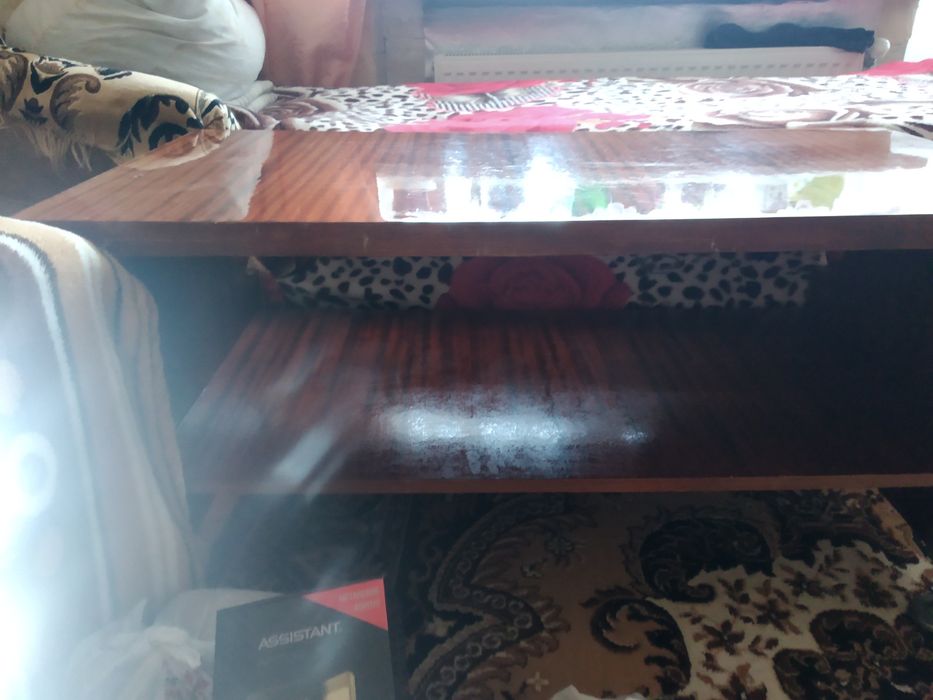 Журнальний столик