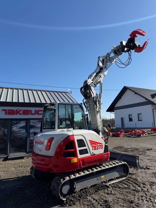 Nowa Takeuchi TB370 CV ; waga 7 t z głowicą Powertilt /TB250