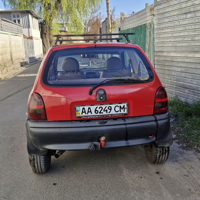 Опель корса В 1994 р. в.