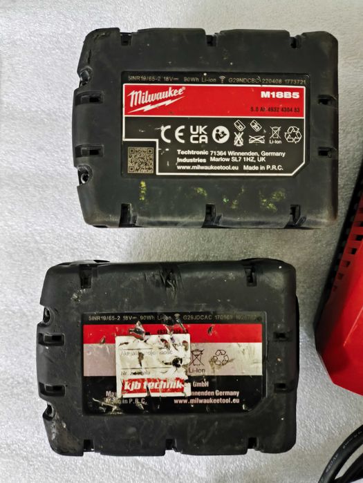 Zestaw Milwaukee M18 Ładowarka M12-18FC +2x akumulator 5Ah baterie