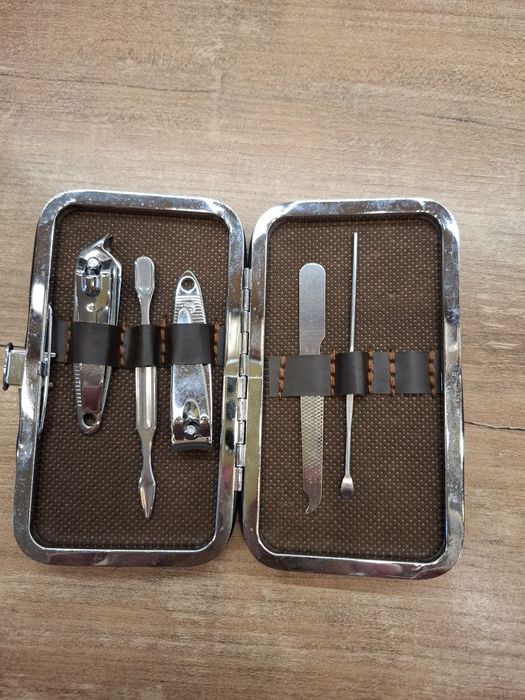 Дорожные маникюрные наборы