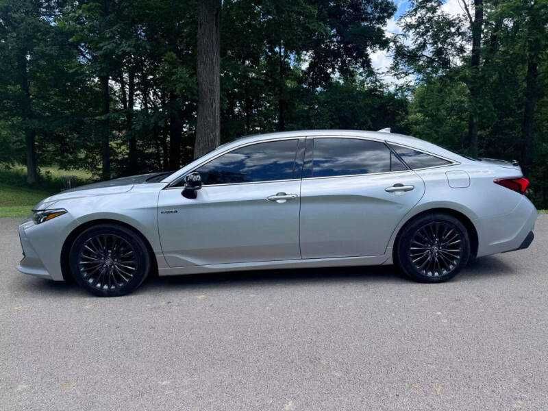 2019 Toyota Avalon Hybrid