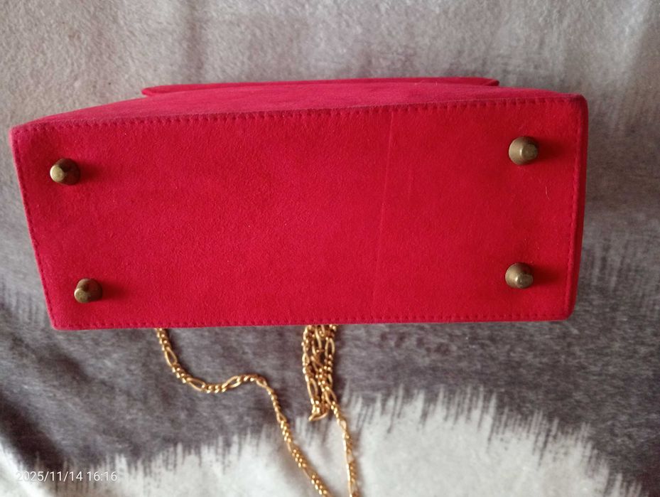 Mala em pele (camurça)