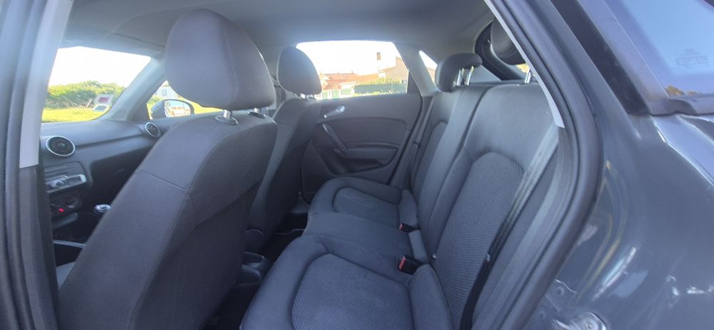 Audi A1 Sportback 1.6TDi de 2017 IMPECÁVEL!