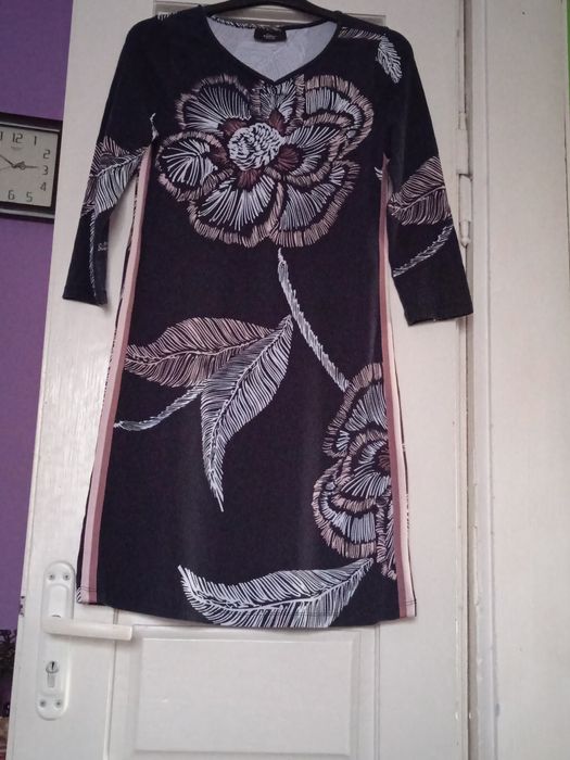 Нарядне жіноче плаття