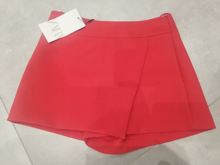Spódnicospodenki Zara 34 XS czerwone spodenki