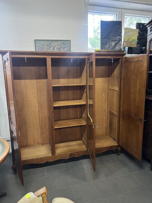 Biblioteka/Witryna/szafa ludwikowska/Raty