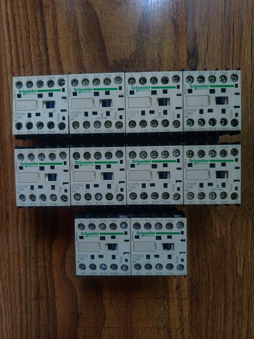 Styczniki mocy Schneider -10 sztuk