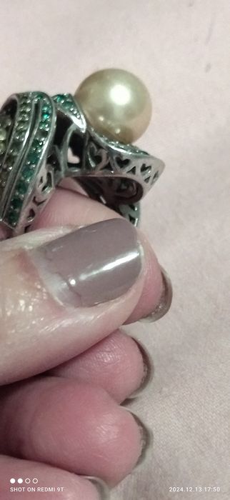Anel prata, pérola e pedras