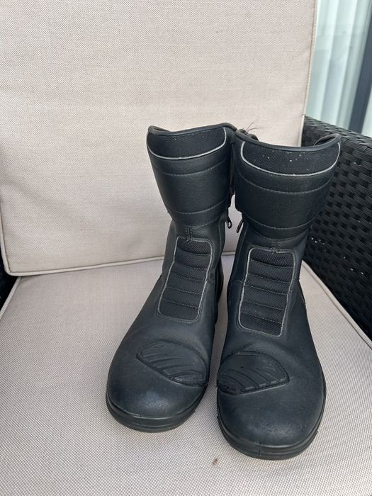Vendo Botas Mota - marca Falco - tamanho 44