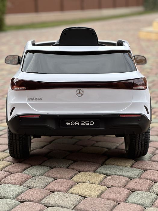Дитяче авто Mercedes-Benz EQA На акумуляторі Детский електромобіль