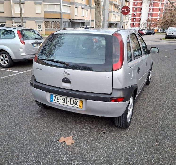 Opel Corsa 1.2i 75cv Nacional 03