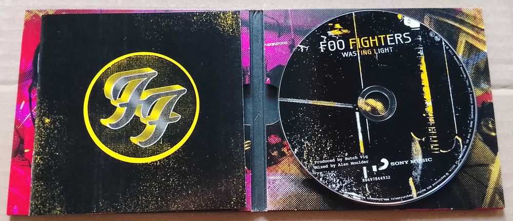 Foo Fighters  Wasting Light CD Digipack Alternative Rock Portes Grátis